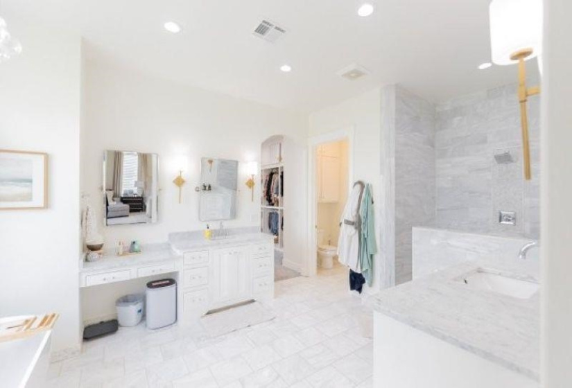 5 Bedrooms Bedrooms, 0 ,3 BathroomsBathrooms,Residential,Single Family,Country Club,2,133303