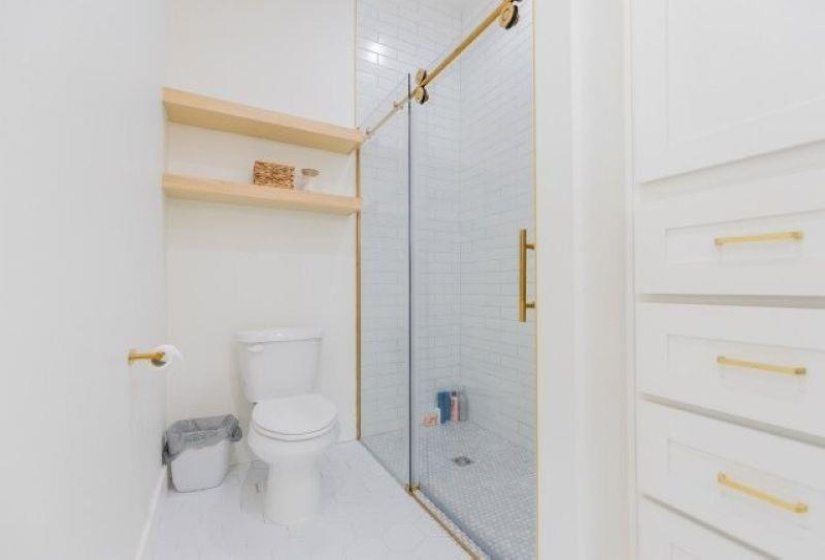 5 Bedrooms Bedrooms, 0 ,3 BathroomsBathrooms,Residential,Single Family,Country Club,2,133303