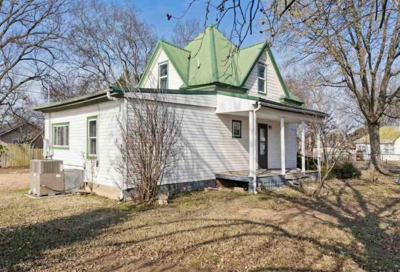 4 Bedrooms Bedrooms, 0 ,2 BathroomsBathrooms,Residential,Single Family,Husband,2,133306