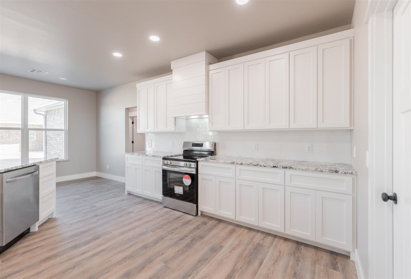 4 Bedrooms Bedrooms, 0 ,3 BathroomsBathrooms,Residential,Single Family,Rebecca,1,133307