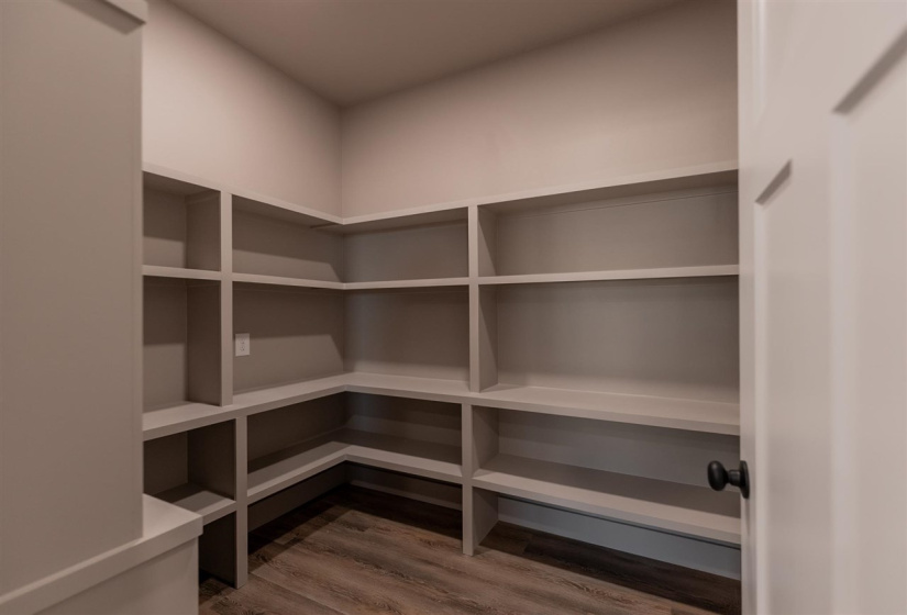 4 Bedrooms Bedrooms, 0 ,3 BathroomsBathrooms,Residential,Single Family,Rebecca,1,133307