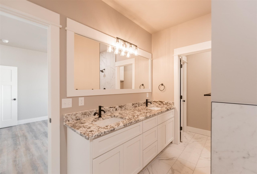 4 Bedrooms Bedrooms, 0 ,3 BathroomsBathrooms,Residential,Single Family,Rebecca,1,133307