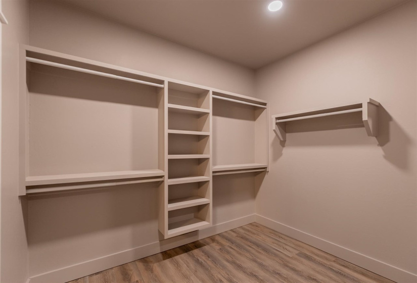 4 Bedrooms Bedrooms, 0 ,3 BathroomsBathrooms,Residential,Single Family,Rebecca,1,133307