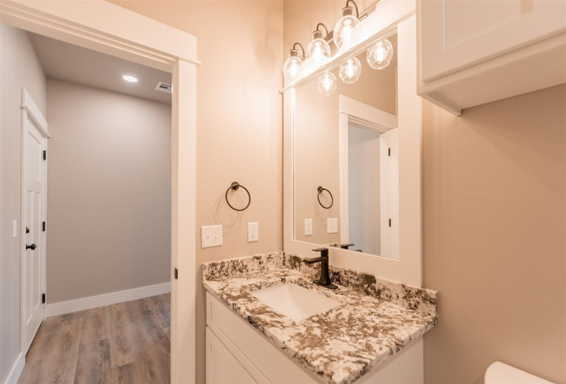 4 Bedrooms Bedrooms, 0 ,3 BathroomsBathrooms,Residential,Single Family,Rebecca,1,133307