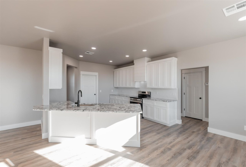 4 Bedrooms Bedrooms, 0 ,3 BathroomsBathrooms,Residential,Single Family,Rebecca,1,133308