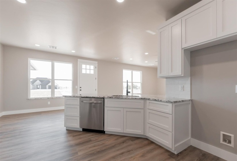 4 Bedrooms Bedrooms, 0 ,3 BathroomsBathrooms,Residential,Single Family,Rebecca,1,133308