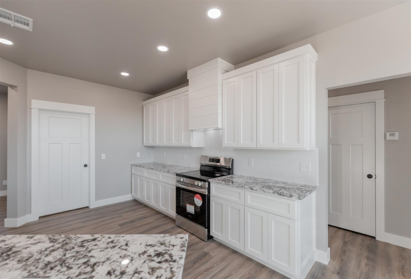 4 Bedrooms Bedrooms, 0 ,3 BathroomsBathrooms,Residential,Single Family,Rebecca,1,133308