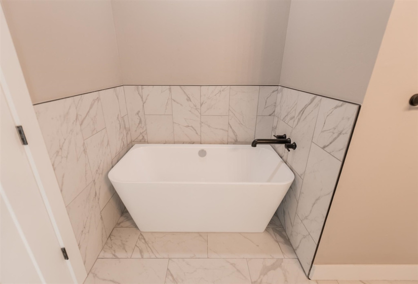 4 Bedrooms Bedrooms, 0 ,3 BathroomsBathrooms,Residential,Single Family,Rebecca,1,133308