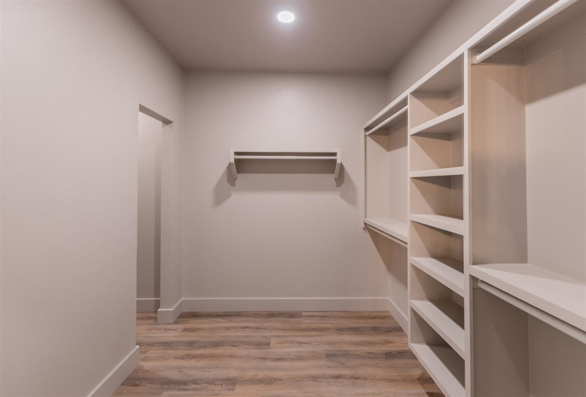 4 Bedrooms Bedrooms, 0 ,3 BathroomsBathrooms,Residential,Single Family,Rebecca,1,133308