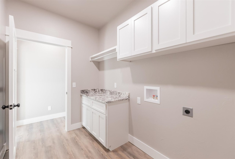 4 Bedrooms Bedrooms, 0 ,3 BathroomsBathrooms,Residential,Single Family,Rebecca,1,133308