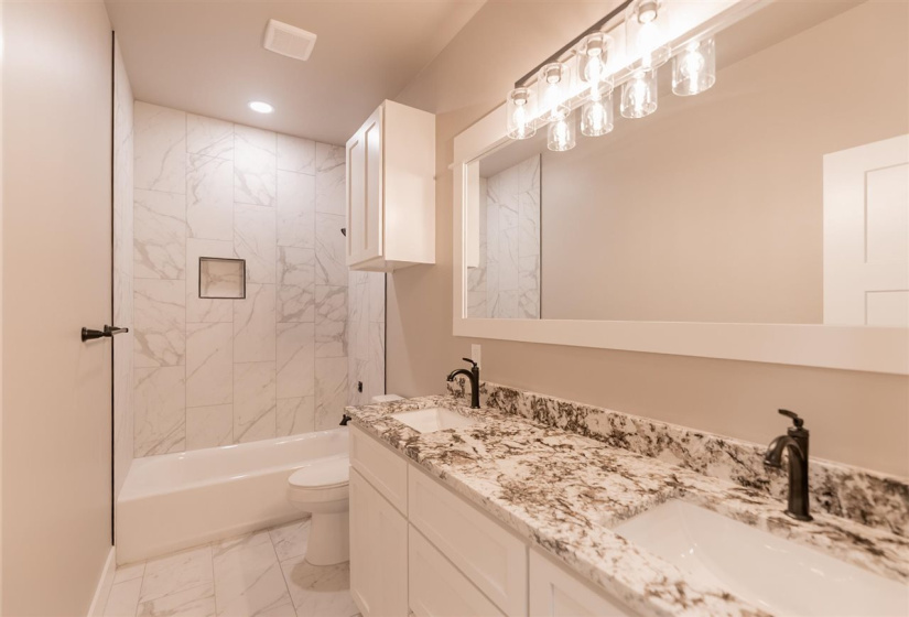 4 Bedrooms Bedrooms, 0 ,3 BathroomsBathrooms,Residential,Single Family,Rebecca,1,133308