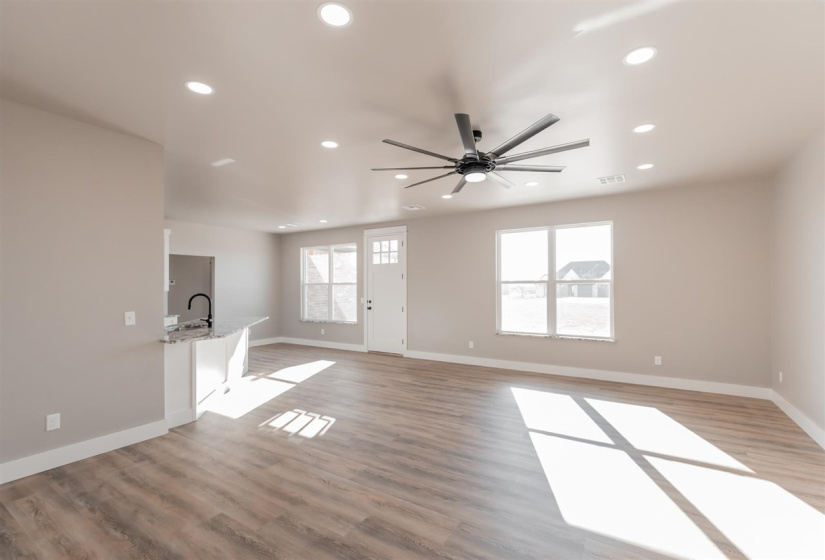 4 Bedrooms Bedrooms, 0 ,3 BathroomsBathrooms,Residential,Single Family,Rebecca,1,133308