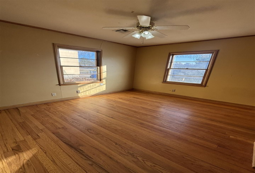 3 Bedrooms Bedrooms, 0 ,2 BathroomsBathrooms,Residential,Single Family,3rd,1,133310