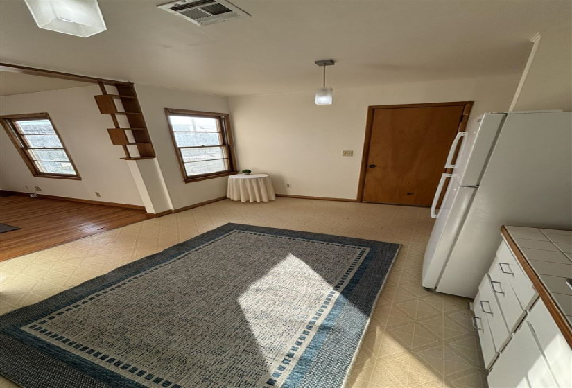 3 Bedrooms Bedrooms, 0 ,2 BathroomsBathrooms,Residential,Single Family,3rd,1,133310