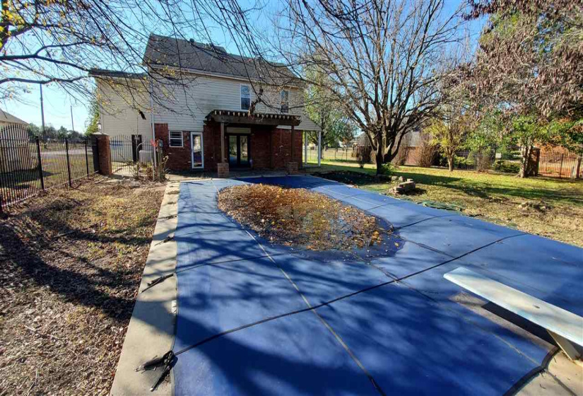 4 Bedrooms Bedrooms, 0 ,3 BathroomsBathrooms,Residential,Single Family,11th,1.5,133314