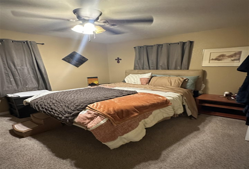 4 Bedrooms Bedrooms, 0 ,2 BathroomsBathrooms,Residential,Single Family,Deanna,2,133315