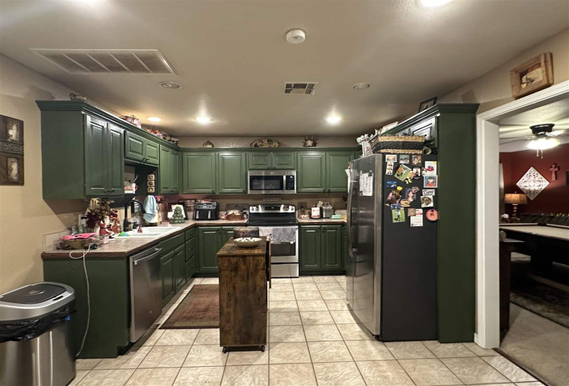 4 Bedrooms Bedrooms, 0 ,2 BathroomsBathrooms,Residential,Single Family,Deanna,2,133315