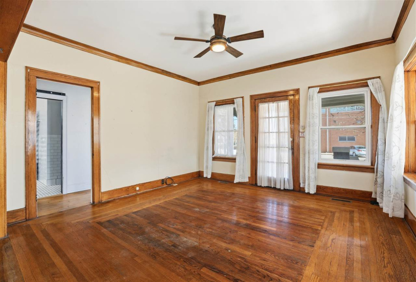 4 Bedrooms Bedrooms, 0 ,2 BathroomsBathrooms,Residential,Single Family,10th,1.5,133316