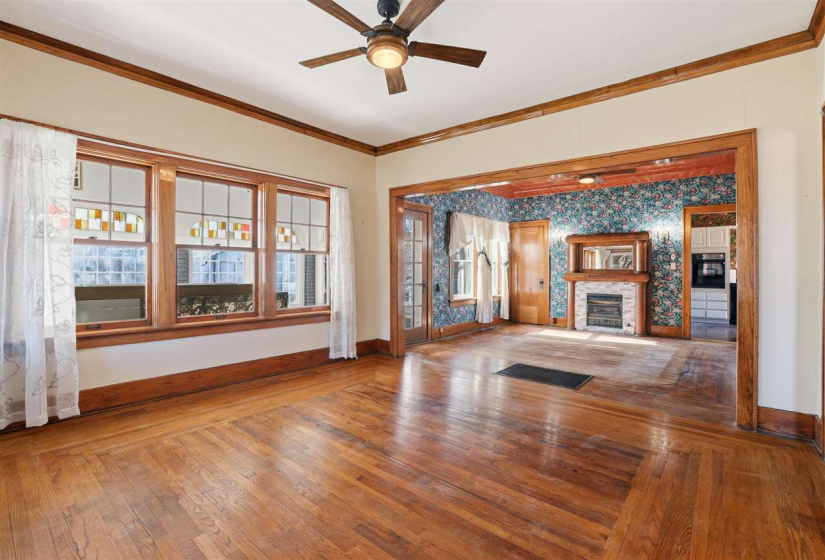 4 Bedrooms Bedrooms, 0 ,2 BathroomsBathrooms,Residential,Single Family,10th,1.5,133316