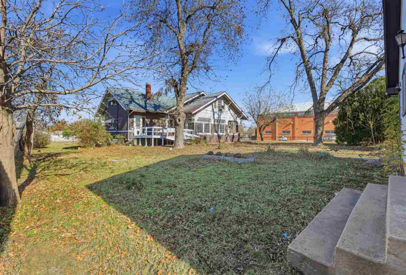 4 Bedrooms Bedrooms, 0 ,2 BathroomsBathrooms,Residential,Single Family,10th,1.5,133316