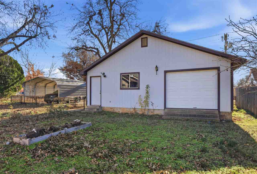 4 Bedrooms Bedrooms, 0 ,2 BathroomsBathrooms,Residential,Single Family,10th,1.5,133316