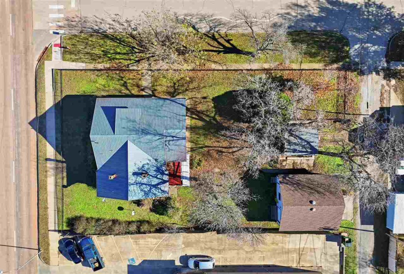 4 Bedrooms Bedrooms, 0 ,2 BathroomsBathrooms,Residential,Single Family,10th,1.5,133316