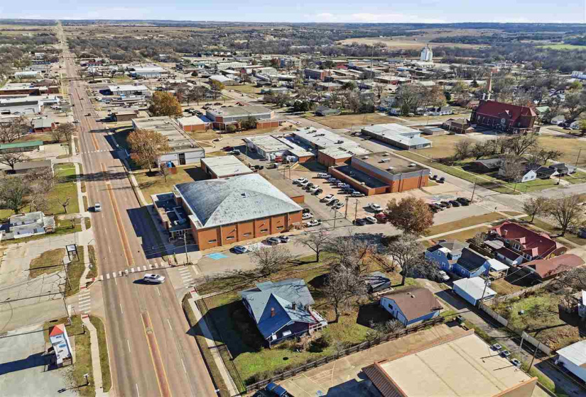 4 Bedrooms Bedrooms, 0 ,2 BathroomsBathrooms,Residential,Single Family,10th,1.5,133316