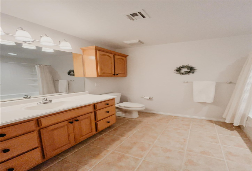 3 Bedrooms Bedrooms, 0 ,2 BathroomsBathrooms,Residential,Single Family,8th,1,133320