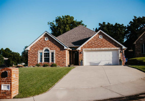 3 Bedrooms Bedrooms, 0 ,2 BathroomsBathrooms,Residential,Single Family,8th,1,133320