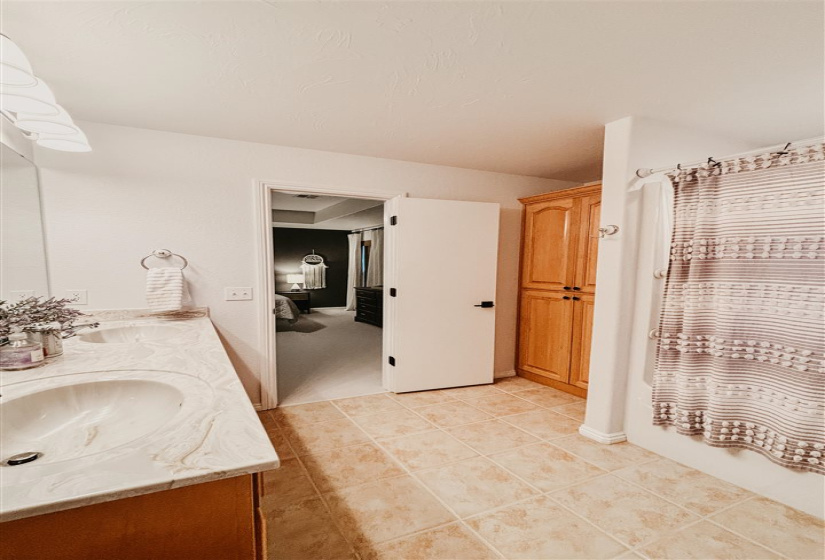 3 Bedrooms Bedrooms, 0 ,2 BathroomsBathrooms,Residential,Single Family,8th,1,133320