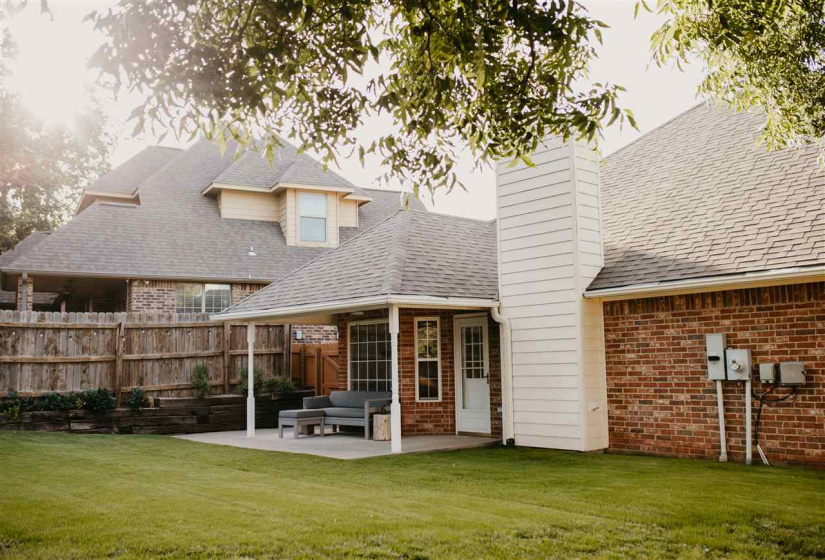 3 Bedrooms Bedrooms, 0 ,2 BathroomsBathrooms,Residential,Single Family,8th,1,133320