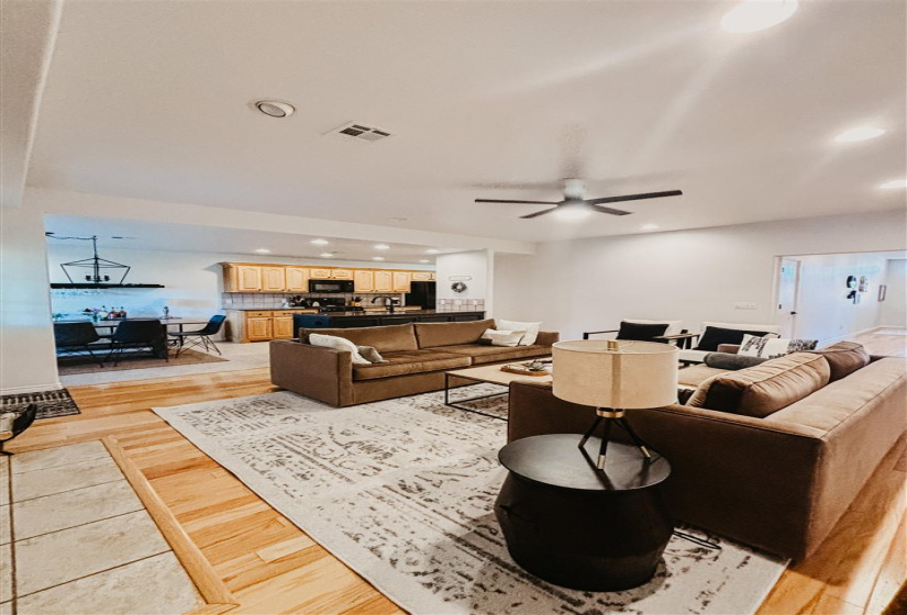 3 Bedrooms Bedrooms, 0 ,2 BathroomsBathrooms,Residential,Single Family,8th,1,133320