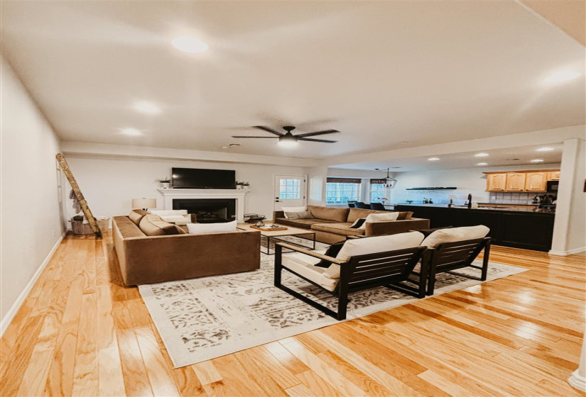 3 Bedrooms Bedrooms, 0 ,2 BathroomsBathrooms,Residential,Single Family,8th,1,133320