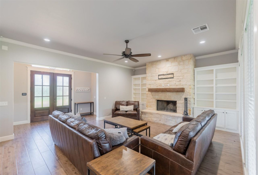 4 Bedrooms Bedrooms, 0 ,2 BathroomsBathrooms,Residential,Single Family,68th,1.5,133321