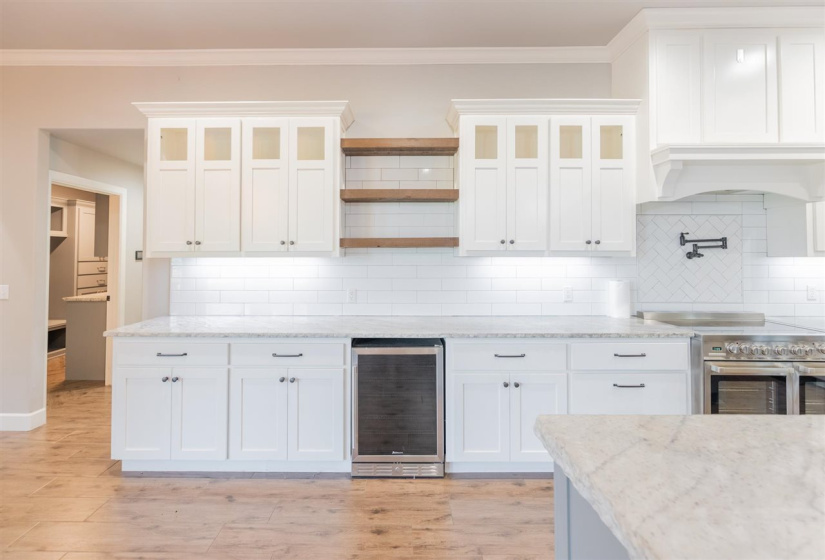 4 Bedrooms Bedrooms, 0 ,2 BathroomsBathrooms,Residential,Single Family,68th,1.5,133321