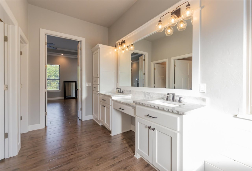 4 Bedrooms Bedrooms, 0 ,2 BathroomsBathrooms,Residential,Single Family,68th,1.5,133321