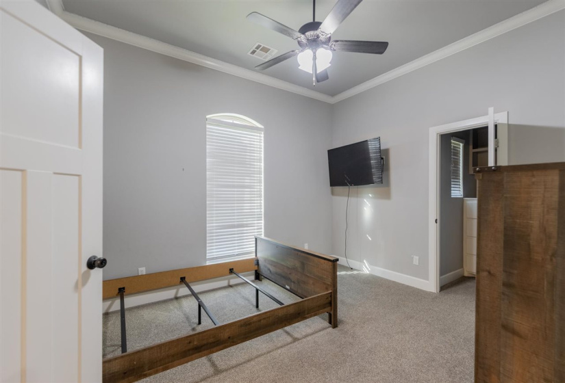 4 Bedrooms Bedrooms, 0 ,2 BathroomsBathrooms,Residential,Single Family,68th,1.5,133321