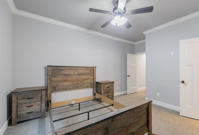 4 Bedrooms Bedrooms, 0 ,2 BathroomsBathrooms,Residential,Single Family,68th,1.5,133321