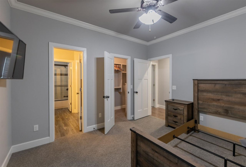 4 Bedrooms Bedrooms, 0 ,2 BathroomsBathrooms,Residential,Single Family,68th,1.5,133321