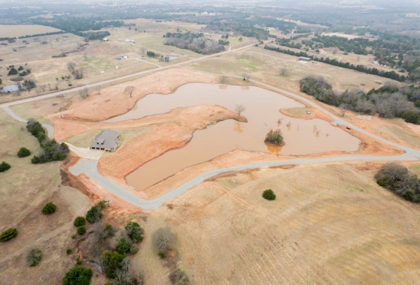 4 Bedrooms Bedrooms, 0 ,2 BathroomsBathrooms,Residential,Single Family,68th,1.5,133321