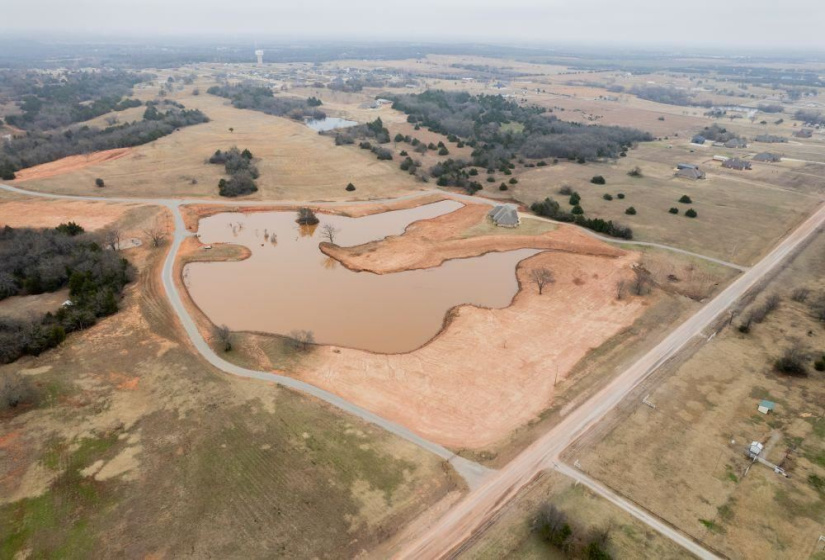 4 Bedrooms Bedrooms, 0 ,2 BathroomsBathrooms,Residential,Single Family,68th,1.5,133321