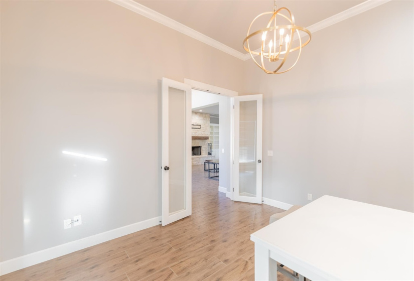 4 Bedrooms Bedrooms, 0 ,2 BathroomsBathrooms,Residential,Single Family,68th,1.5,133321