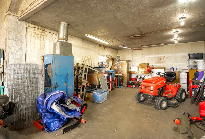 2 Bedrooms Bedrooms, 0 ,2 BathroomsBathrooms,Residential,Single Family,Old John Deere,1,133323