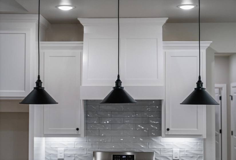 4 Bedrooms Bedrooms, 0 ,2 BathroomsBathrooms,Residential,Single Family,Rock Hollow,1,133324