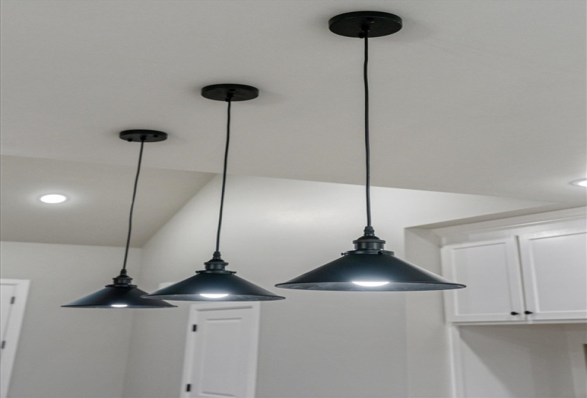 4 Bedrooms Bedrooms, 0 ,2 BathroomsBathrooms,Residential,Single Family,Rock Hollow,1,133324