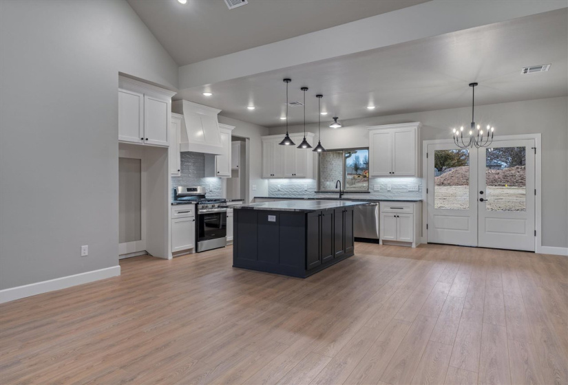 4 Bedrooms Bedrooms, 0 ,2 BathroomsBathrooms,Residential,Single Family,Rock Hollow,1,133324