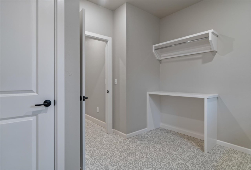 4 Bedrooms Bedrooms, 0 ,2 BathroomsBathrooms,Residential,Single Family,Rock Hollow,1,133324