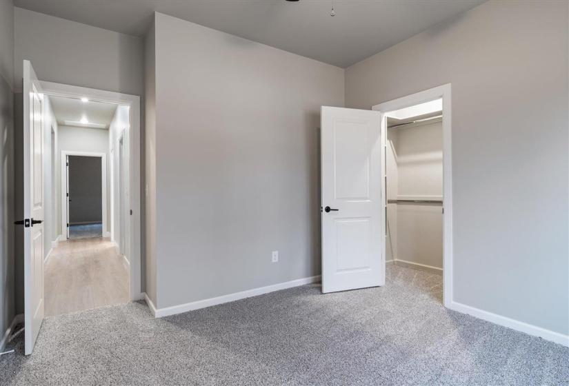 4 Bedrooms Bedrooms, 0 ,2 BathroomsBathrooms,Residential,Single Family,Rock Hollow,1,133324