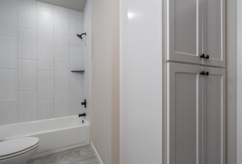 4 Bedrooms Bedrooms, 0 ,2 BathroomsBathrooms,Residential,Single Family,Rock Hollow,1,133324