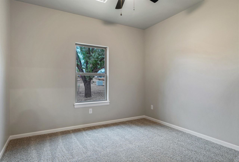 4 Bedrooms Bedrooms, 0 ,2 BathroomsBathrooms,Residential,Single Family,Rock Hollow,1,133324